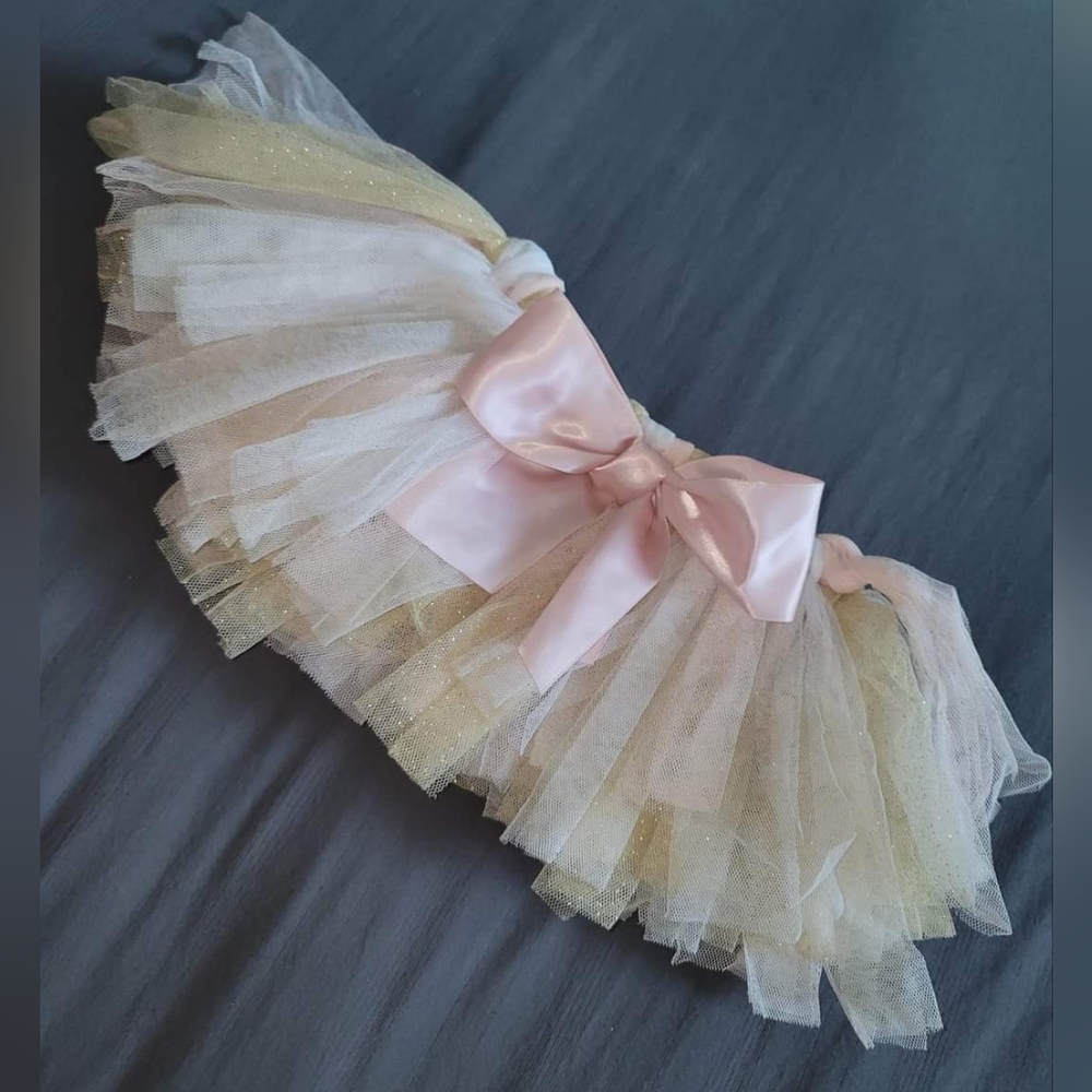 Baby essentials 9m tutu skirt